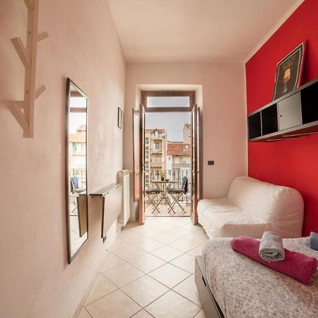 Cozy Room Stanza Close City Center In A Family House Stanza In Appartamento Condiviso Noi Viviamo In Casa Stanza In Affitto Torino Exterior foto