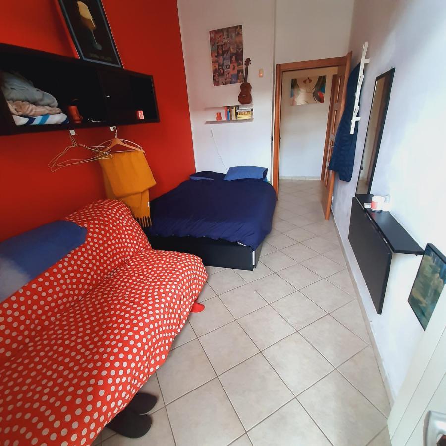 Cozy Room Stanza Close City Center In A Family House Stanza In Appartamento Condiviso Noi Viviamo In Casa Stanza In Affitto Torino Exterior foto