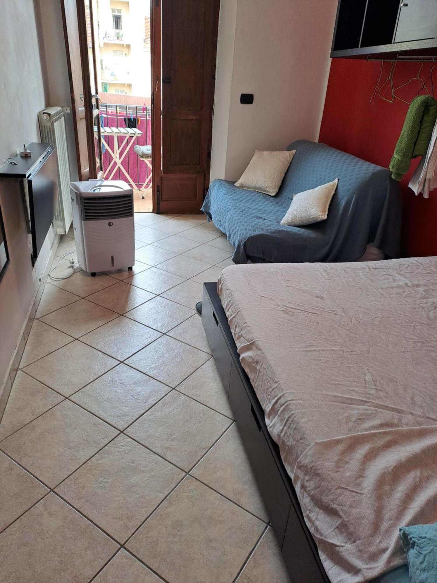 Cozy Room Stanza Close City Center In A Family House Stanza In Appartamento Condiviso Noi Viviamo In Casa Stanza In Affitto Torino Cameră foto