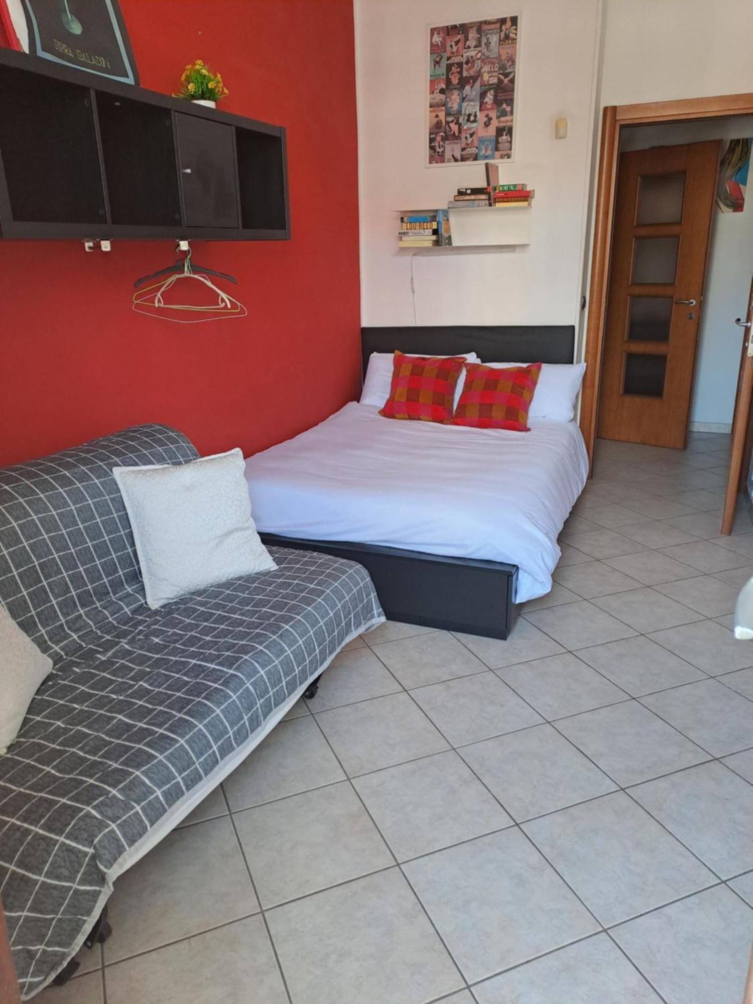 Cozy Room Stanza Close City Center In A Family House Stanza In Appartamento Condiviso Noi Viviamo In Casa Stanza In Affitto Torino Exterior foto